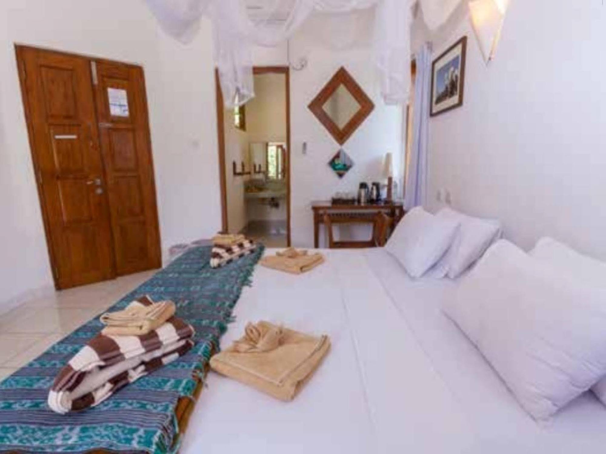 Bajo Komodo Eco Lodge Labuan Bajo Exterior foto